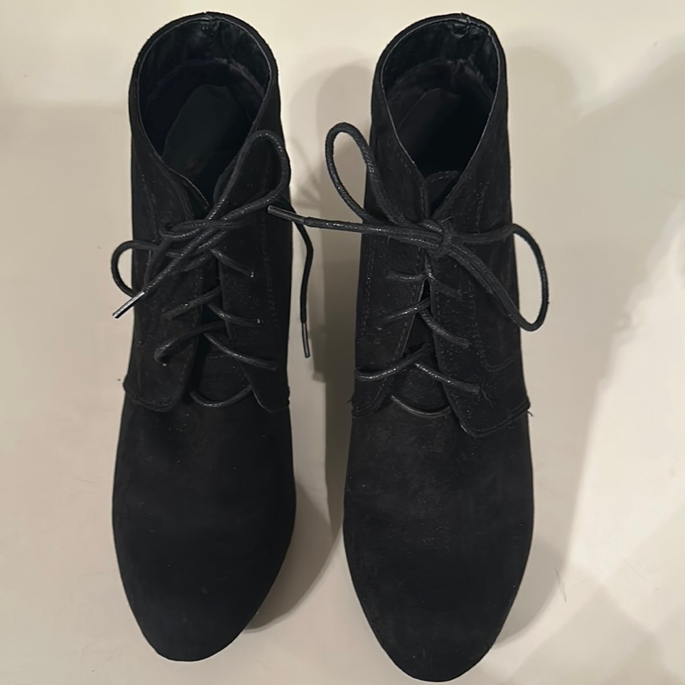 Women's Suede Black Lace-Up Wedge Ankle Boots